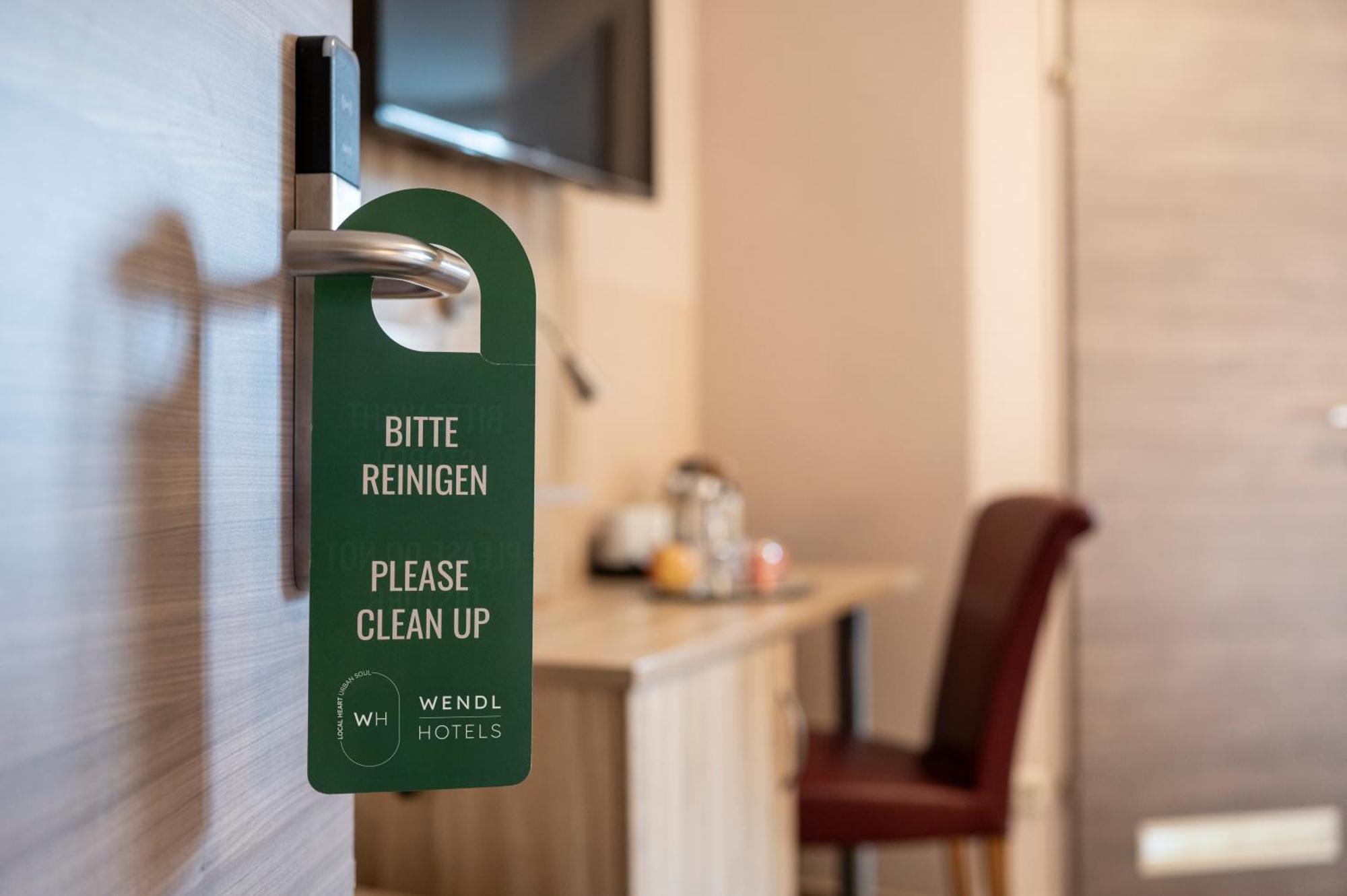 Hotel Junior By Max 70 Залцбург Екстериор снимка