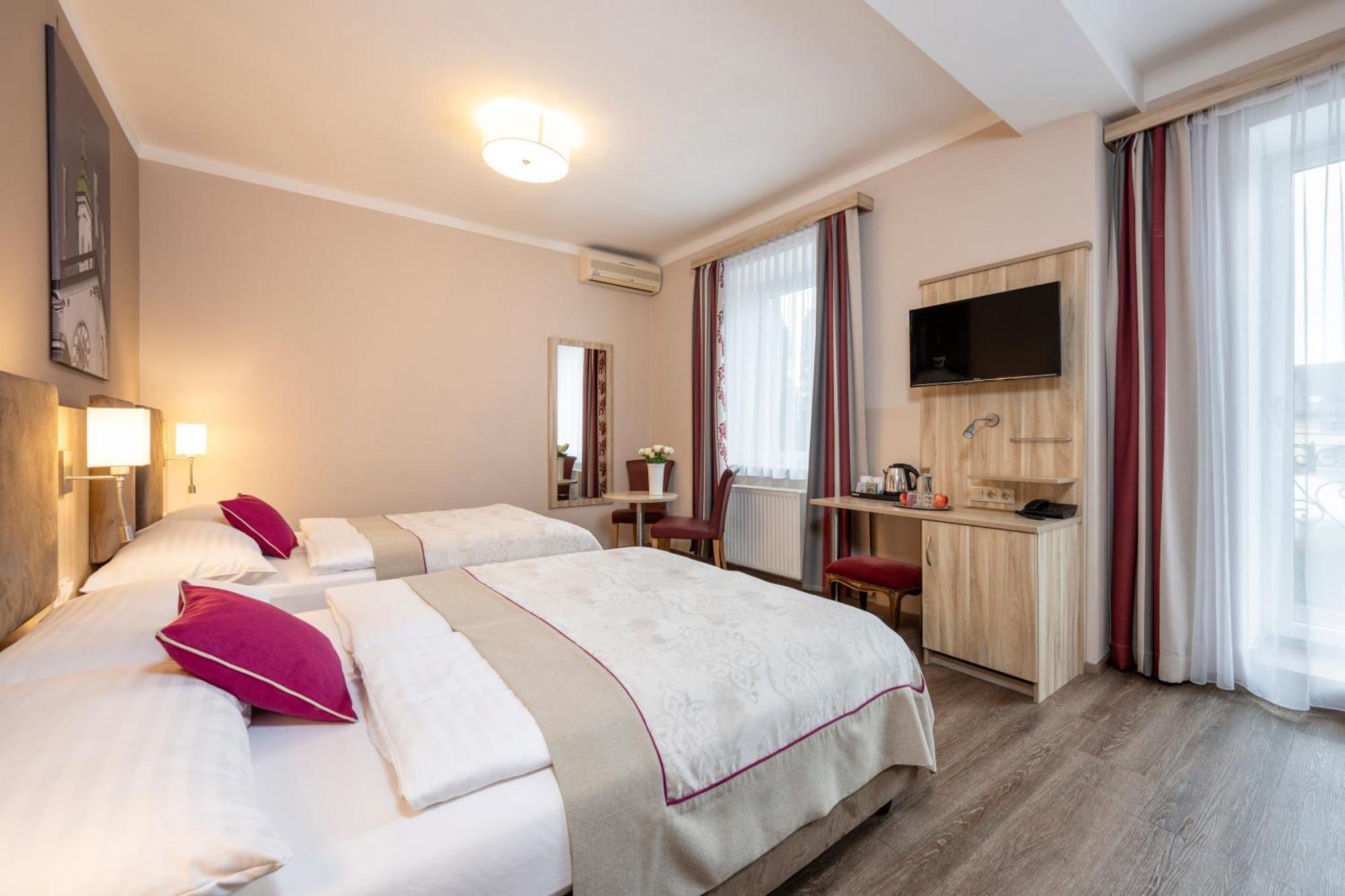 Hotel Junior By Max 70 Залцбург Екстериор снимка